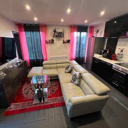 Zekri Apartment Livry-Gargan Ngoại thất bức ảnh