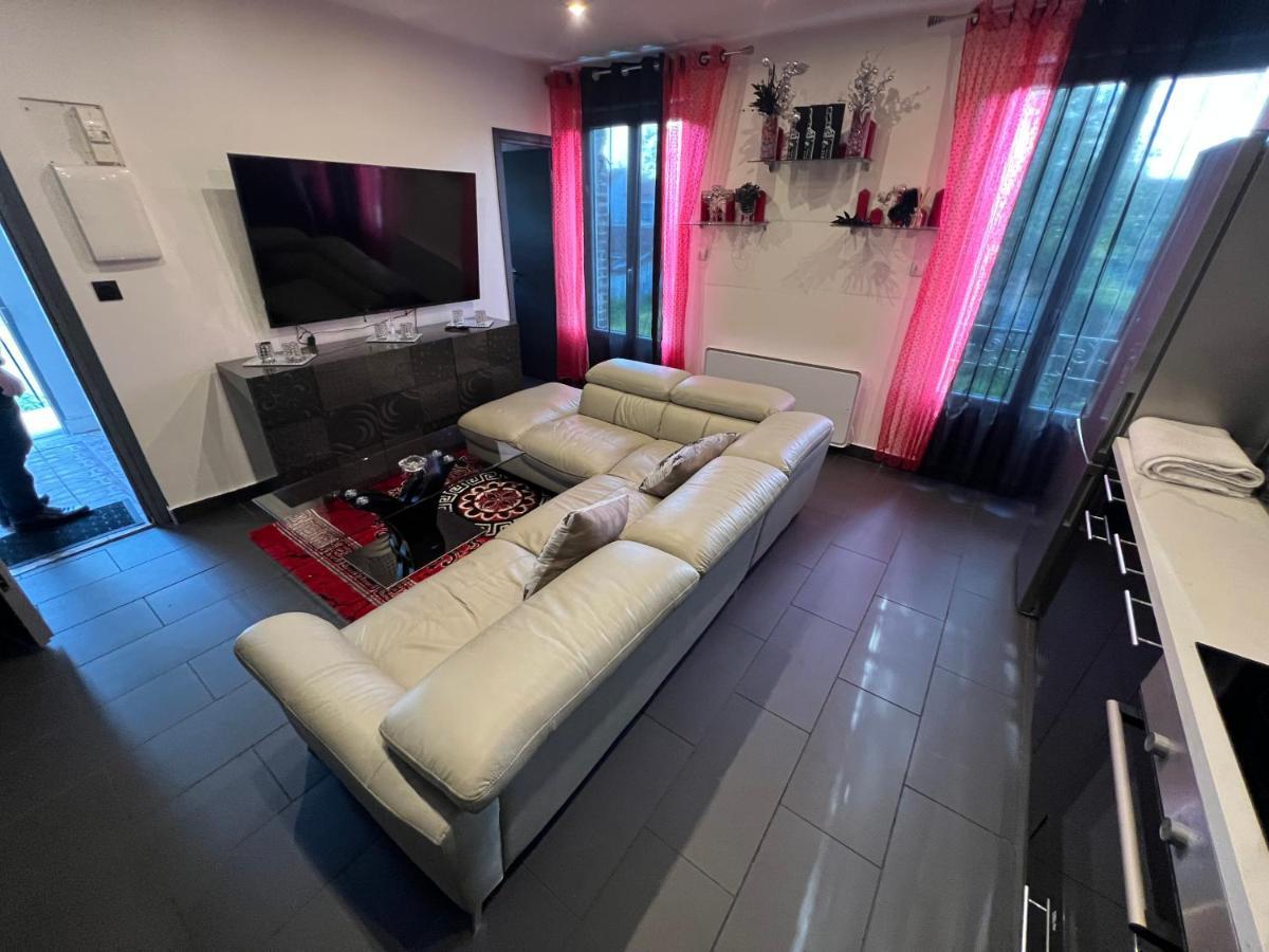 Zekri Apartment Livry-Gargan Ngoại thất bức ảnh