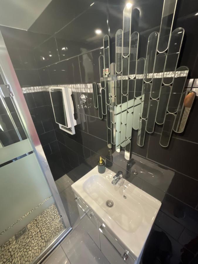 Zekri Apartment Livry-Gargan Ngoại thất bức ảnh
